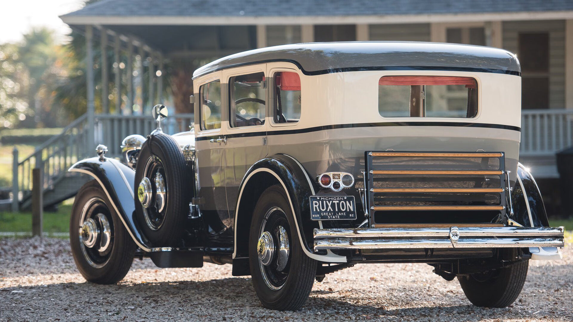 爱游戏体育-绿茵战场：欧洲杯精彩瞬间回顾，欧洲杯经典比赛视频