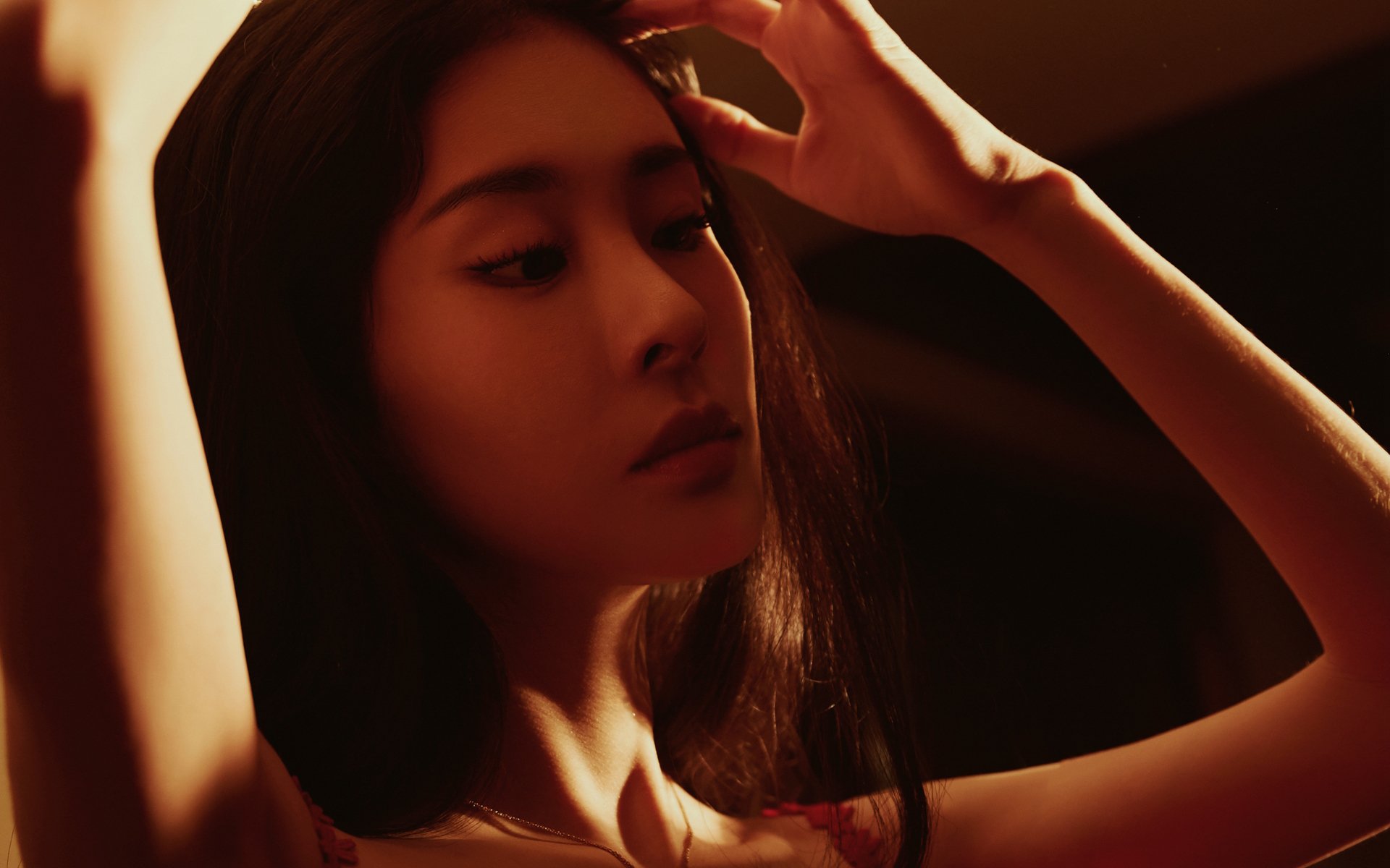 爱游戏全站-CBA球员集训备战，展现团队合作精神，cba球员训练日程